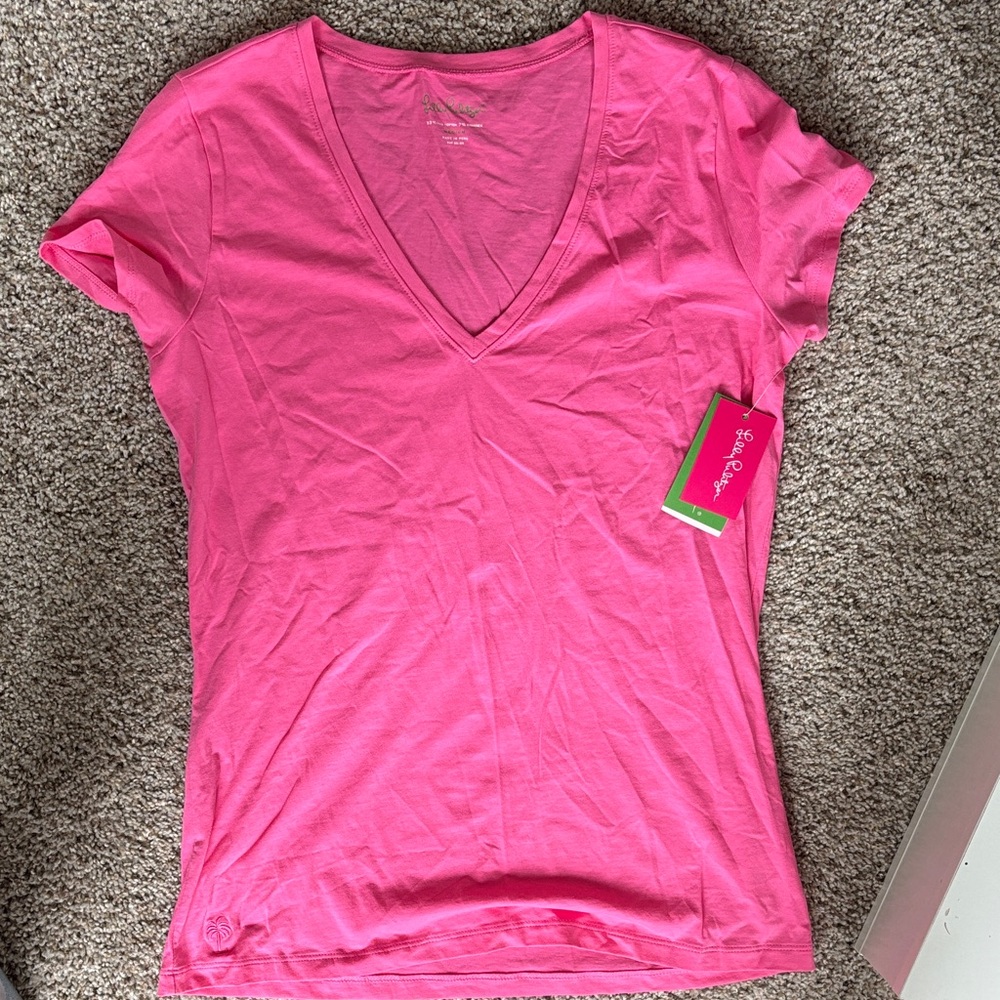 Lilly Pulitzer Hot Pink V-Neck Short Sleeve Tee